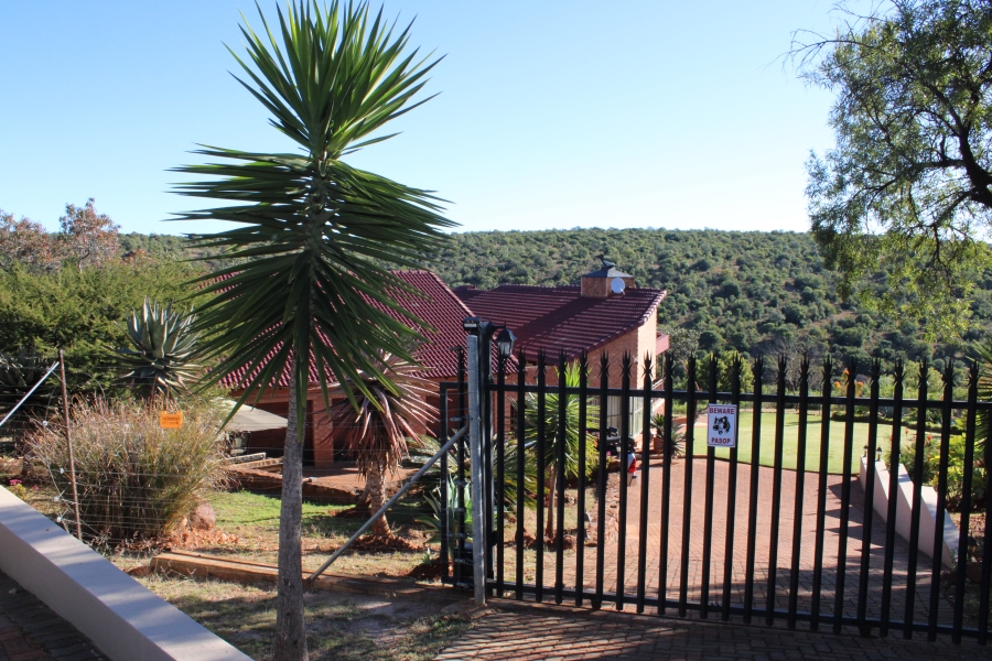 4 Bedroom Property for Sale in Swartruggens North West